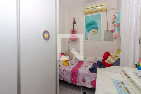 Casa à venda com 250m², 5 quartos e 2 vagas Casa à venda com 250m², 5 quartos e 2 vagasQuarto - Casa 2