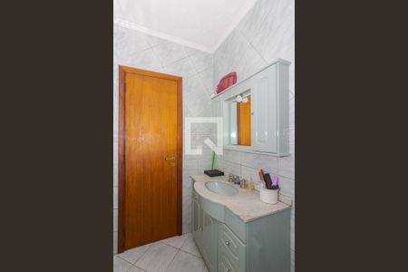 Casa à venda com 250m², 5 quartos e 2 vagas Casa à venda com 250m², 5 quartos e 2 vagasBanheiro