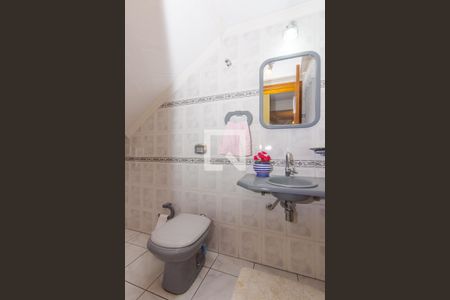 Lavabo de casa à venda com 5 quartos, 250m² em Sarandi, Porto Alegre