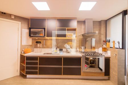 Apartamento à venda com 224m², 3 quartos e 3 vagasCozinha