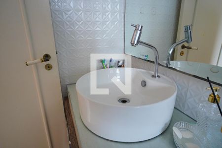 Casa à venda com 480m², 3 quartos e 2 vagasBanheiro da Suíte