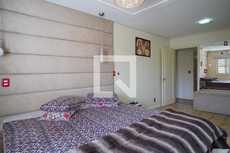 Casa à venda com 480m², 3 quartos e 2 vagasSuíte