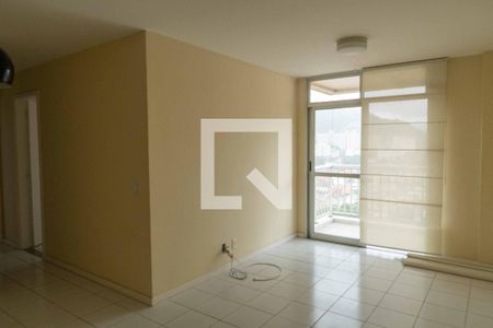 Sala de apartamento para alugar com 2 quartos, 70m² em Santa Rosa, Niterói