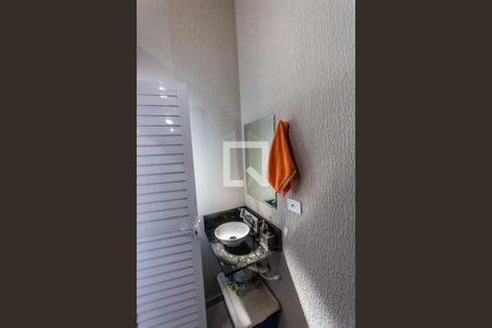 Apartamento à venda com 100m², 2 quartos e 1 vaga Apartamento à venda com 100m², 2 quartos e 1 vagaBanheiro de Serviço