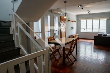 Casa para alugar com 3 quartos, 180m² em Vila Hamburguesa, São Paulo