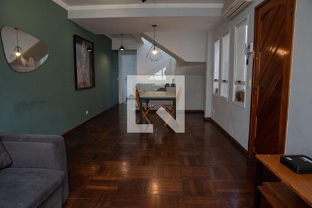 Sala de casa para alugar com 3 quartos, 180m² em Vila Hamburguesa, São Paulo