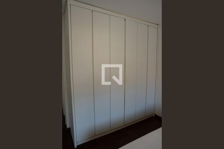 Quarto 1s de casa para alugar com 3 quartos, 180m² em Vila Hamburguesa, São Paulo