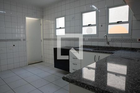 Casa para alugar com 180m², 3 quartos e 2 vagasCozinha