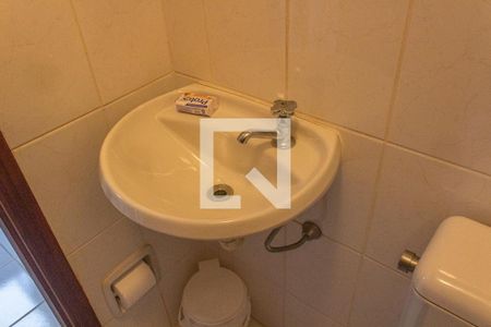 Apartamento para alugar com 65m², 2 quartos e 1 vaga Apartamento para alugar com 65m², 2 quartos e 1 vagaBanheiro de Serviço