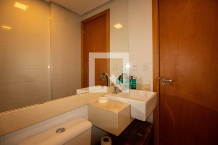 Apartamento à venda com 70m², 2 quartos e 2 vagasBanheiro Social