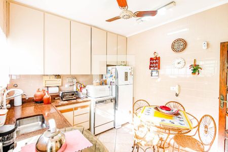 Casa à venda com 210m², 3 quartos e 3 vagasCozinha