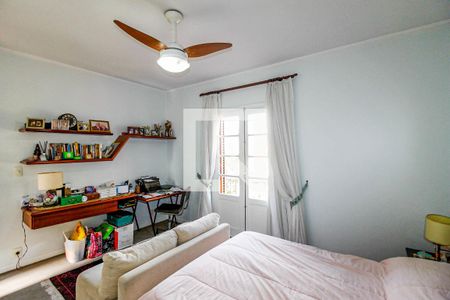 Casa à venda com 210m², 3 quartos e 3 vagasSuíte