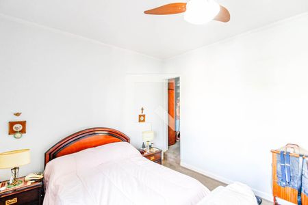 Casa à venda com 210m², 3 quartos e 3 vagasSuíte