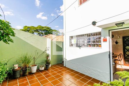 Casa à venda com 210m², 3 quartos e 3 vagasQuintal