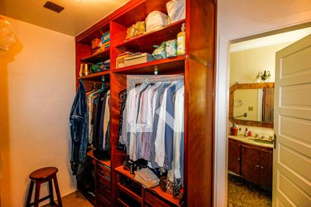 Casa à venda com 210m², 3 quartos e 3 vagasCloset Suíte