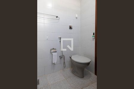 Apartamento à venda com 277m², 5 quartos e 3 vagasBanheiro social