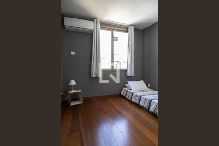 Apartamento à venda com 277m², 5 quartos e 3 vagasQuarto 1