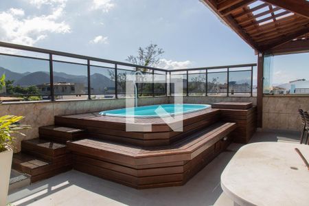 Apartamento à venda com 277m², 5 quartos e 3 vagasTerraço - Piscina