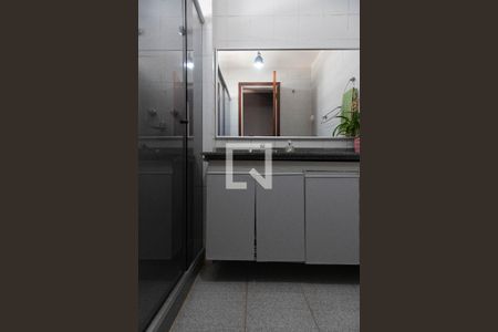 Apartamento à venda com 277m², 5 quartos e 3 vagasBanheiro social