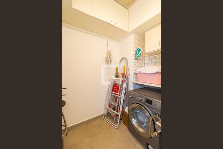 Apartamento à venda com 60m², 2 quartos e 1 vaga Apartamento à venda com 60m², 2 quartos e 1 vagaÁrea de Serviço
