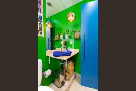 Apartamento à venda com 60m², 2 quartos e 1 vaga Apartamento à venda com 60m², 2 quartos e 1 vagaBanheiro Social