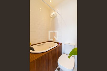 Apartamento à venda com 60m², 2 quartos e 1 vaga Apartamento à venda com 60m², 2 quartos e 1 vagaBanheiro da Suíte