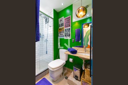 Apartamento à venda com 60m², 2 quartos e 1 vaga Apartamento à venda com 60m², 2 quartos e 1 vagaBanheiro Social