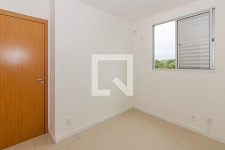 Quarto Suíte de apartamento para alugar com 2 quartos, 49m² em Protásio Alves, Porto Alegre