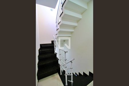 Apartamento à venda com 162m², 2 quartos e 2 vagasEscada