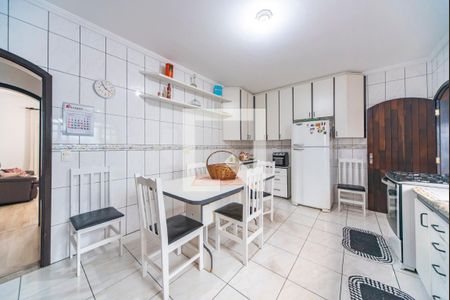 Casa à venda com 150m², 3 quartos e 5 vagasCozinha 