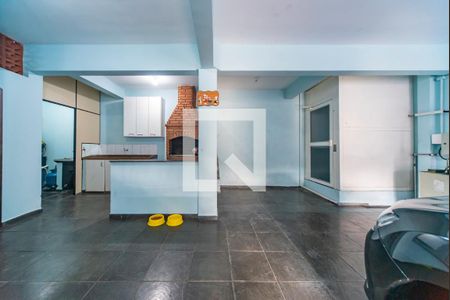 Casa à venda com 150m², 3 quartos e 5 vagasChurrasqueira e ELevador