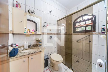 Casa à venda com 150m², 3 quartos e 5 vagasBanheiro do Quarto 2