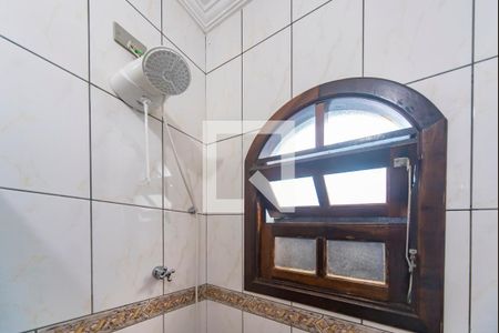 Casa à venda com 150m², 3 quartos e 5 vagasChuveiro 