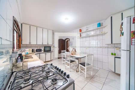 Casa à venda com 150m², 3 quartos e 5 vagasCozinha 