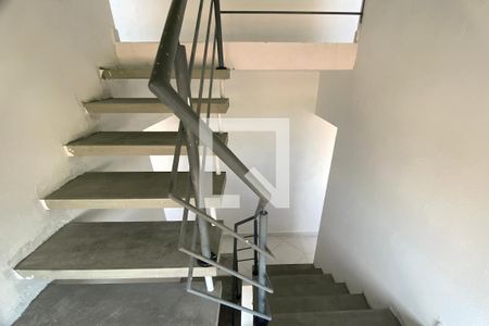 Casa para alugar com 50m², 1 quarto e sem vagaEscada - 4º Andar