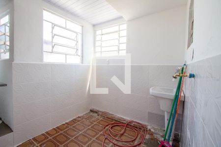 Casa para alugar com 32m², 1 quarto e sem vagaÁrea de Serviço