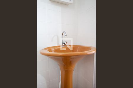 Banheiro de casa para alugar com 1 quarto, 32m² em Jardim das Flores, Osasco