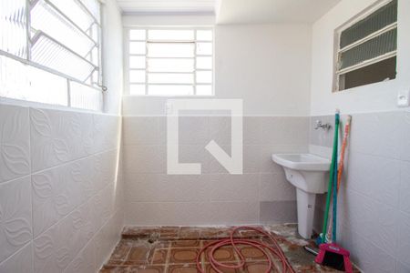 Casa para alugar com 32m², 1 quarto e sem vagaÁrea de Serviço