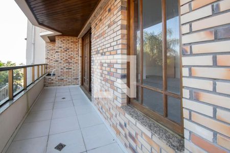 Sacada de casa de condomínio à venda com 3 quartos, 237m² em Ipanema, Porto Alegre