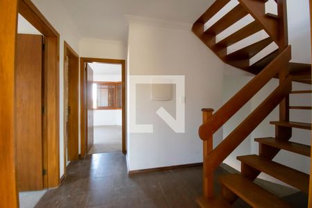 Casa de condomínio à venda com 237m², 3 quartos e 3 vagasCorredor