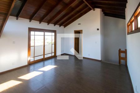 Casa de condomínio à venda com 237m², 3 quartos e 3 vagasSótão