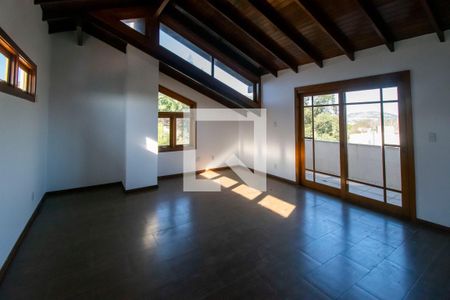 Casa de condomínio à venda com 237m², 3 quartos e 3 vagasSótão