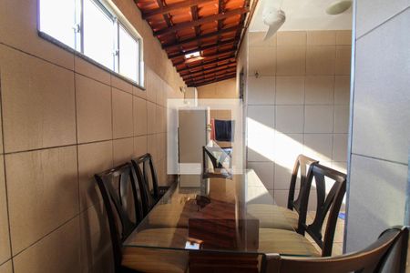 Casa de condomínio à venda com 140m², 3 quartos e sem vagaÁrea de Serviço