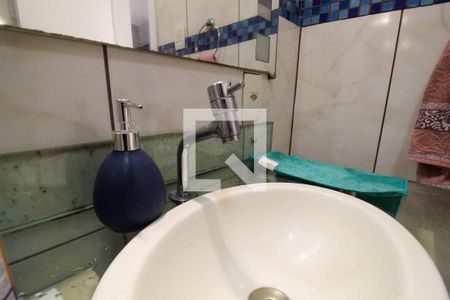 Casa de condomínio à venda com 140m², 3 quartos e sem vagaBanheiro Social