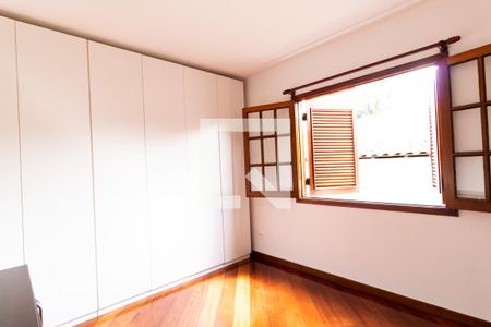 Casa de condomínio à venda com 172m², 4 quartos e 2 vagasSuíte 2