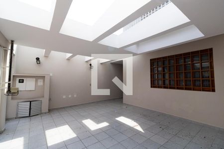 Casa de condomínio à venda com 172m², 4 quartos e 2 vagasGaragem