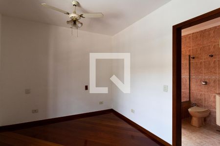 Casa de condomínio à venda com 172m², 4 quartos e 2 vagasSuíte 3