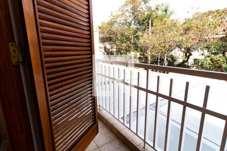 Casa de condomínio à venda com 172m², 4 quartos e 2 vagasVaranda Suíte 3