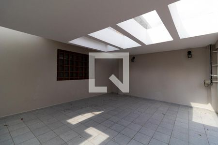 Casa de condomínio à venda com 172m², 4 quartos e 2 vagasGaragem