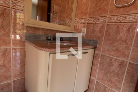 Casa de condomínio à venda com 172m², 4 quartos e 2 vagasBanheiro da Suíte 3